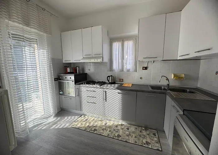 Apartament Nide House