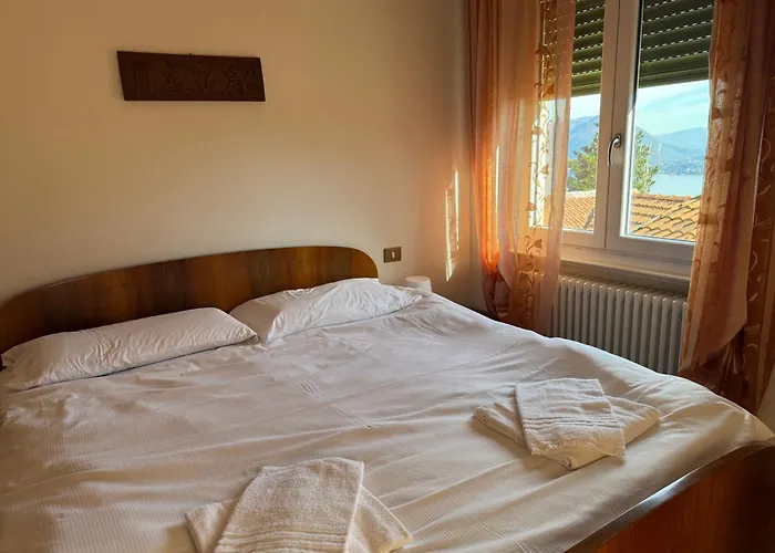 Nide House Apartament Someraro